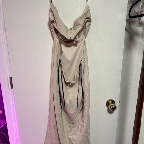 Cutout Midi Cami Dress - Picture 4 of 5